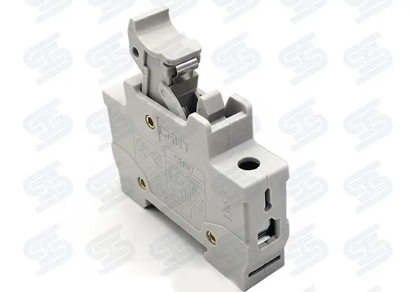 سکسیونر فیوز تک پل 38*10 چینت سری RT 1 دسترسی بهتر به فیوز در سکسیونر تکپل چینت سری RT